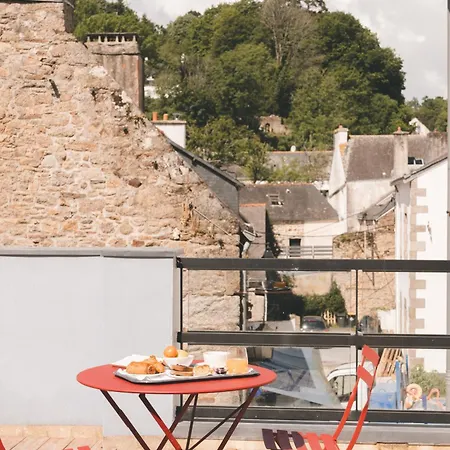 Logis Et Restaurant La Du Moulin بونت-آفين